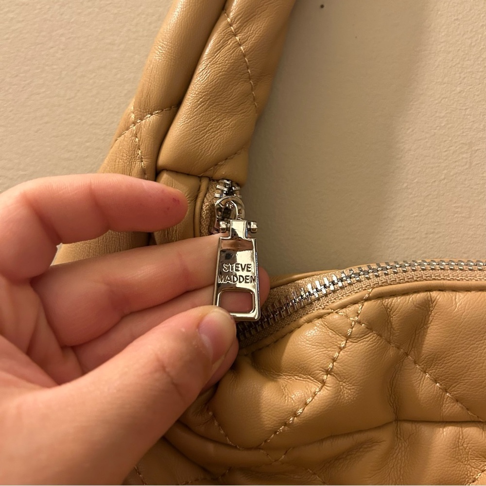 Steve Madden Quilted Shoulder Bag - Picture 3 of 7